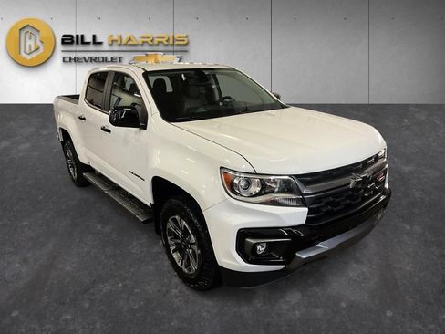Used 2022 Chevrolet Colorado Z71 AWD/4WD image 9