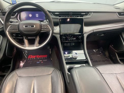 Used 2021 Jeep Grand Cherokee L Limited AWD/4WD image 15