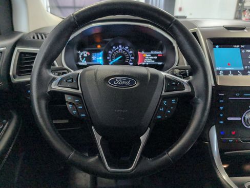 Used 2017 Ford Edge Titanium w/ Equipment Group 302A AWD/4WD image 22