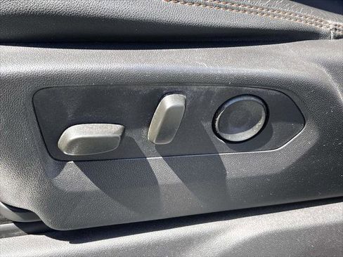 Used 2024 GMC Sierra 2500 AT4 w/ AT4 Premium Plus Package image 24