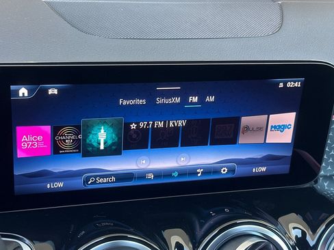 Certified 2024 Mercedes-Benz GLB 250 image 18