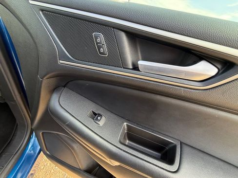 Used 2024 Ford Edge SEL AWD/4WD image 40