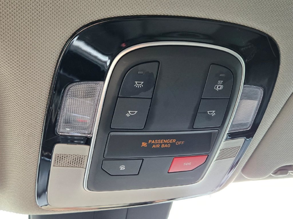 Certified 2023 Hyundai Santa Fe SEL FWD image 30