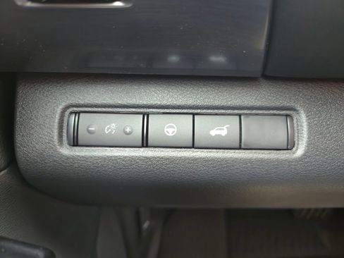 New 2026 Nissan Pathfinder SL FWD image 17