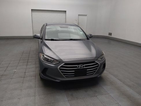 Used 2018 Hyundai Elantra SE FWD image 14