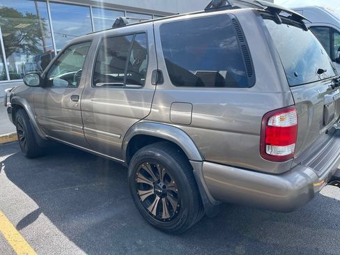 Used 2001 Nissan Pathfinder SE AWD/4WD image 11