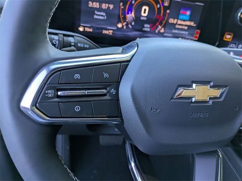 Certified 2026 Chevrolet Traverse LT w/ Driver Confidence Package image 15