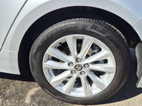 Used 2025 Toyota Corolla LE w/ LE Premium Package FWD image 13