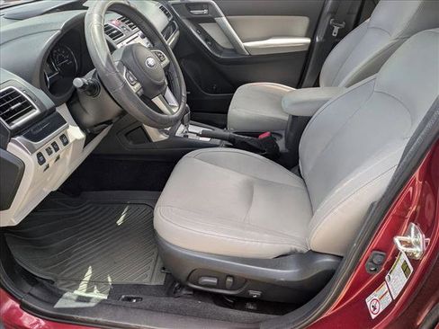 Used 2018 Subaru Forester 2.5i Limited AWD/4WD image 16