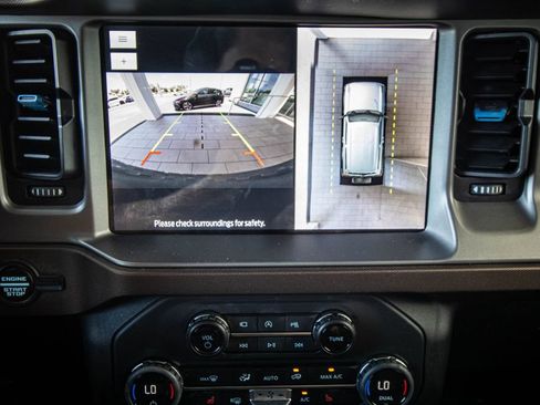Used 2023 Ford Bronco Outer Banks AWD/4WD image 43