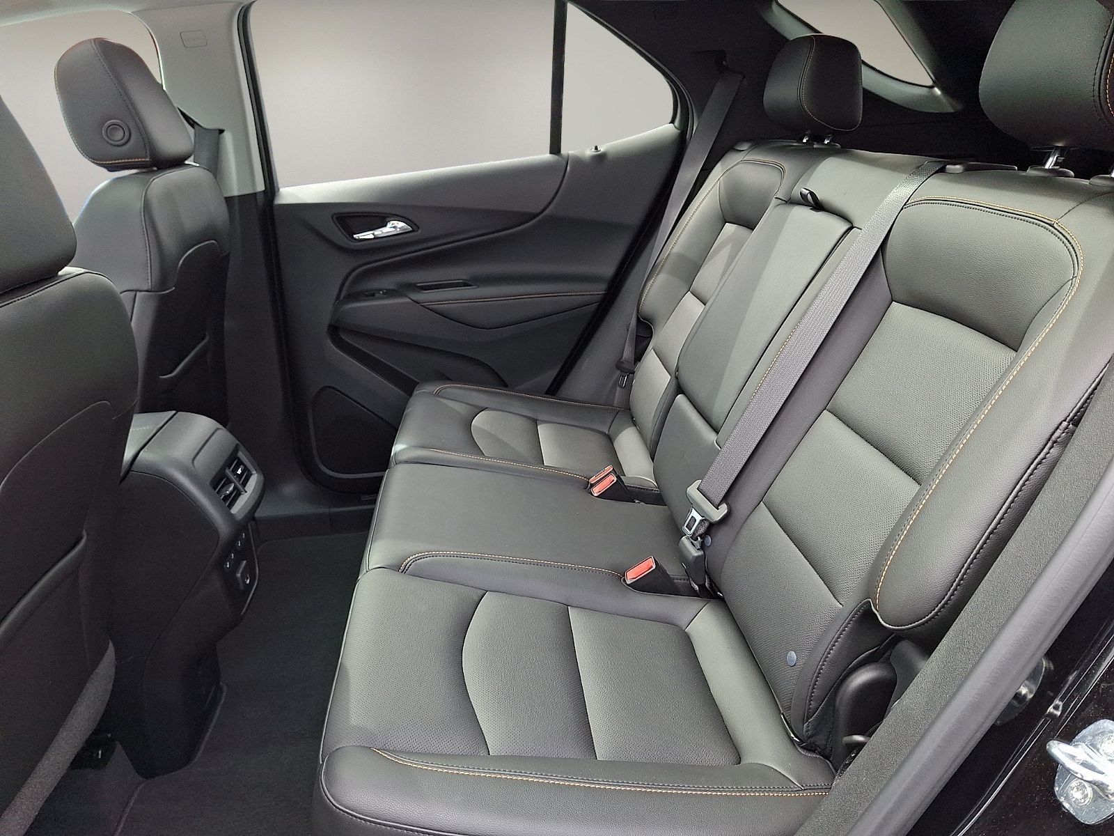 Used 2021 Chevrolet Equinox Premier AWD/4WD image 10