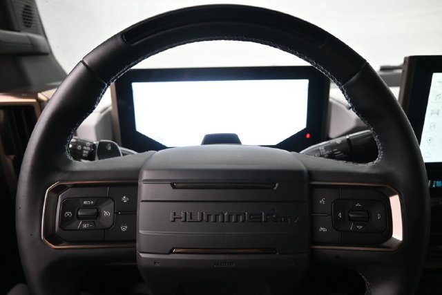 Used 2025 GMC Hummer EV 3X w/ LPO, Cargo Utility Package AWD/4WD image 10