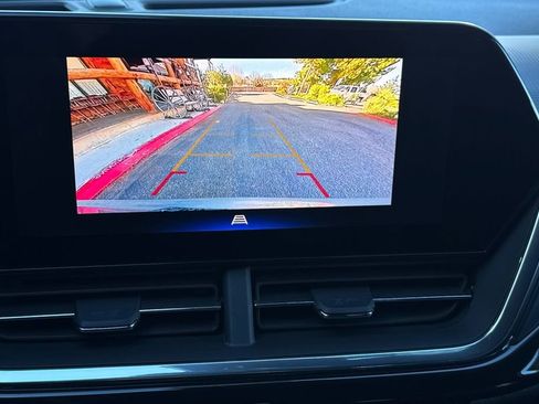 Certified 2024 Chevrolet Trax RS image 22