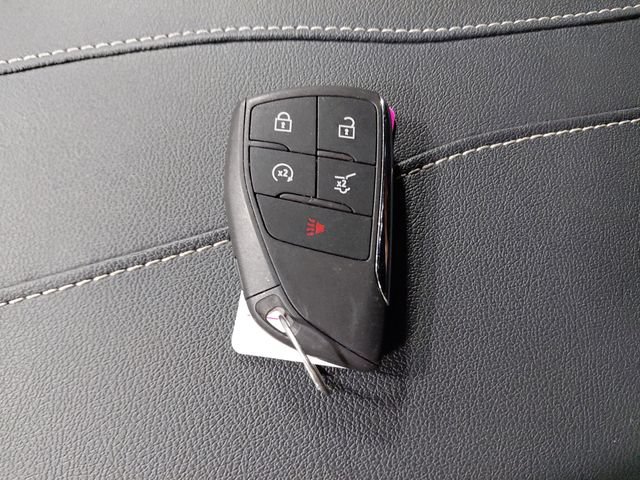 Used 2026 Chevrolet Traverse LT FWD image 29
