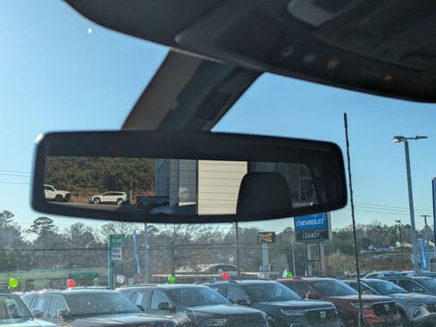 Used 2022 Chevrolet Silverado 2500 LTZ w/ Z71 Off-Road Package image 24