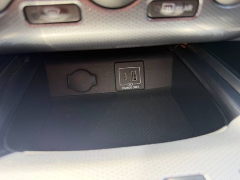 Used 2020 Nissan Pathfinder SL FWD image 28