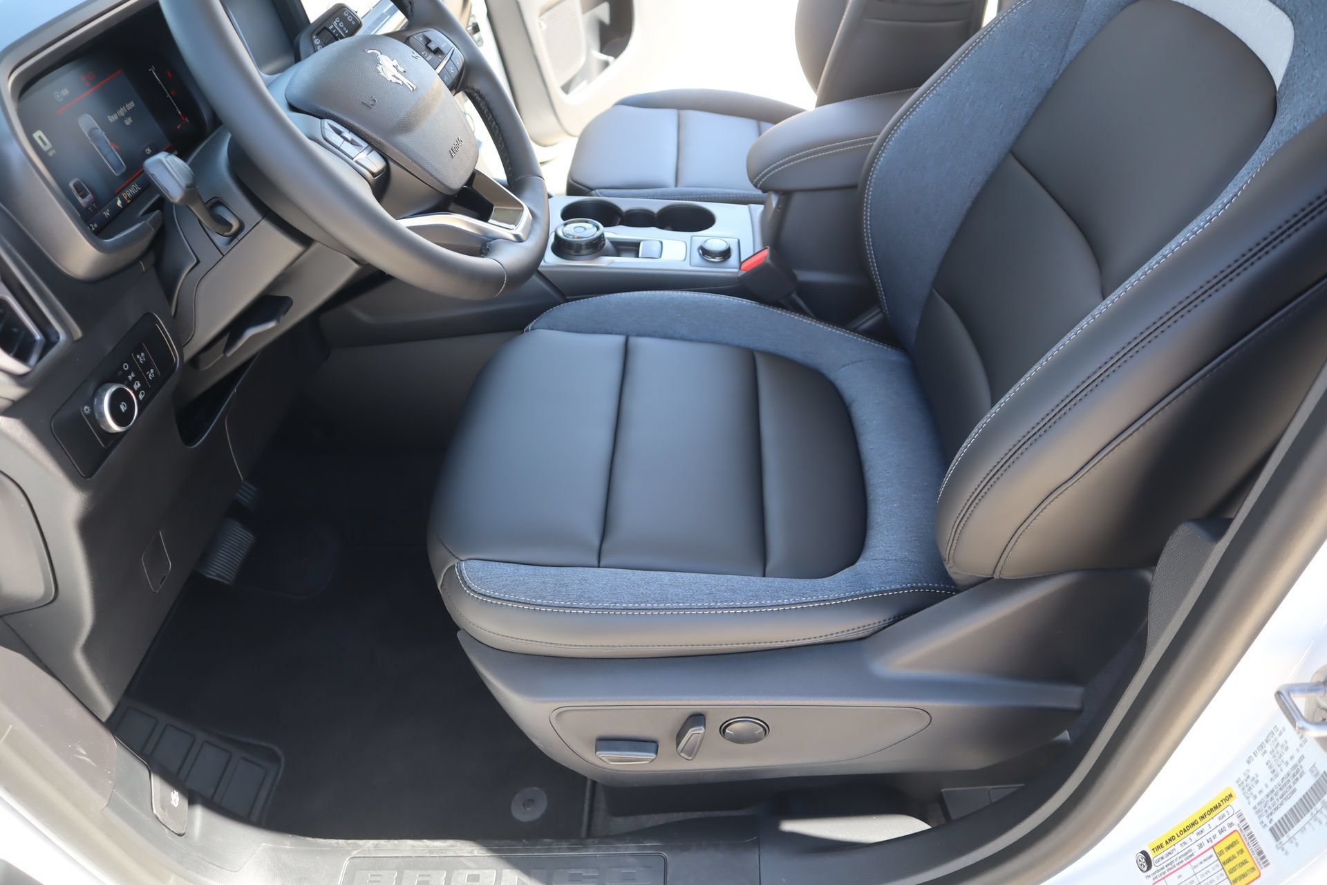 New 2026 Ford Bronco Sport Outer Banks w/ Outer Banks Tech Package+ AWD/4WD image 12