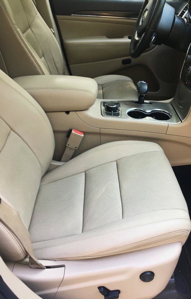 Used 2014 Jeep Grand Cherokee Limited w/ Luxury Group II AWD/4WD image 17