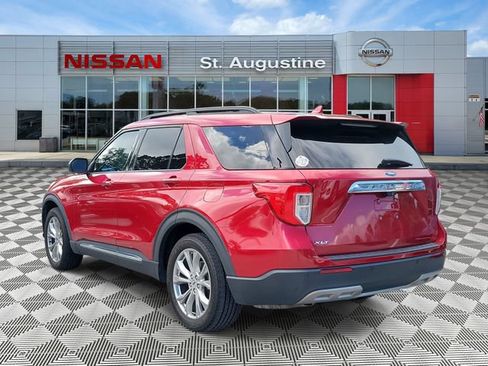 Used 2020 Ford Explorer XLT w/ Equipment Group 202A RWD image 4