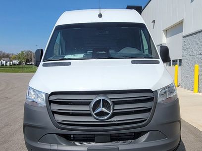 New 2025 Mercedes-Benz Sprinter 2500