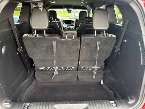 Used 2025 Chrysler Pacifica Select FWD image 11