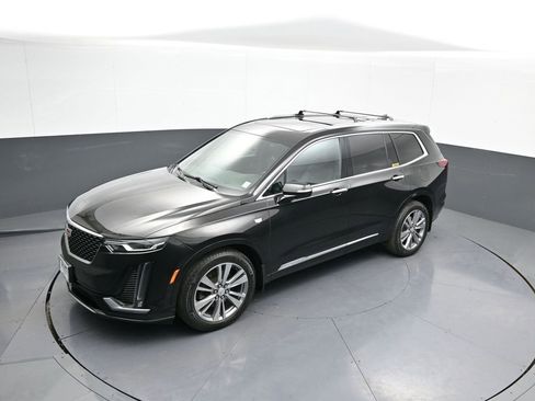 Used 2024 Cadillac XT6 Premium Luxury image 35