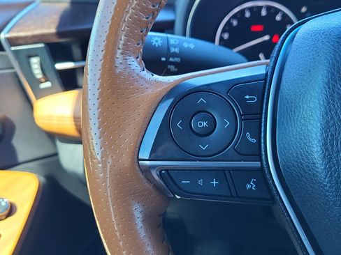 Used 2020 Toyota Avalon Limited w/ Advanced Safety Package image 19