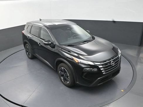 Used 2024 Nissan Rogue SV AWD/4WD image 23