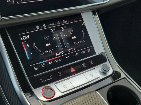 New 2026 Audi SQ7 Premium Plus AWD/4WD image 13