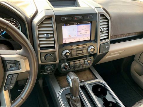 Used 2019 Ford F150 Limited w/ Trailer Tow Package image 7