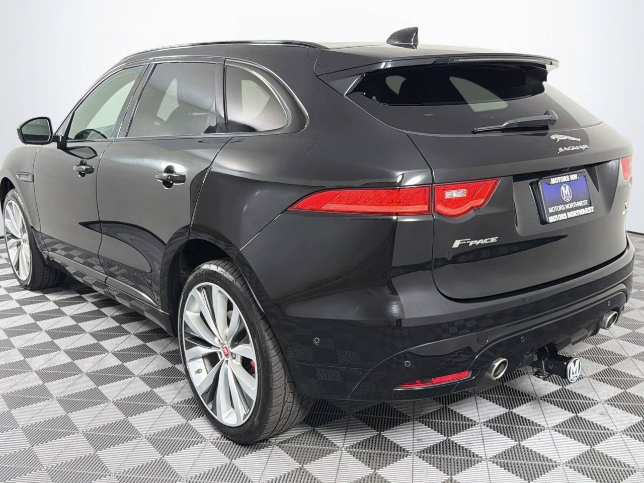 Used 2018 Jaguar F-PACE S AWD/4WD image 9