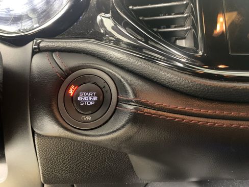 Used 2021 Dodge Durango R/T w/ Blacktop Package RWD image 16