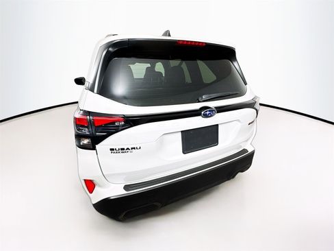 Used 2025 Subaru Forester Sport image 6