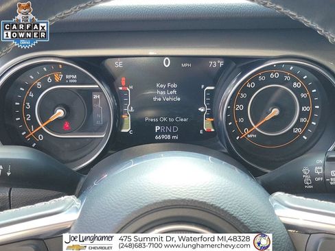 Used 2022 Jeep Wrangler Unlimited Sahara w/ Cold Weather Group AWD/4WD image 14