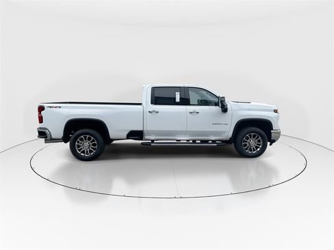 New 2026 Chevrolet Silverado 3500 LTZ w/ LTZ Premium Package image 9
