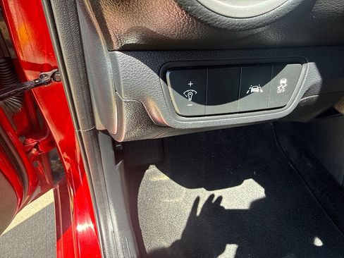 Used 2019 Kia Forte LXS FWD image 27