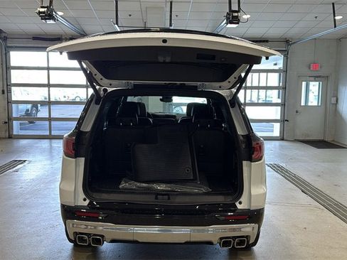 New 2026 GMC Acadia Denali w/ Super Cruise Package image 16