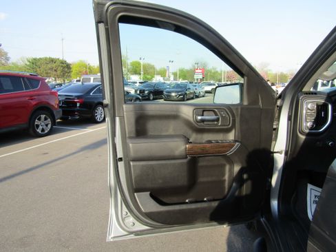 Used 2022 GMC Sierra 1500 Elevation AWD/4WD image 8