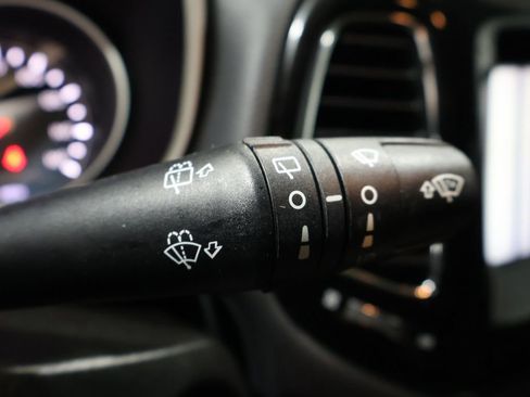 Used 2019 Jeep Compass Altitude image 38