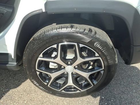 Used 2024 Jeep Compass Limited AWD/4WD image 14