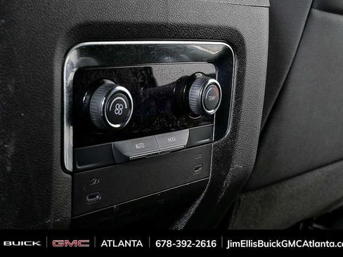 Used 2025 Chevrolet Tahoe LT AWD/4WD image 19