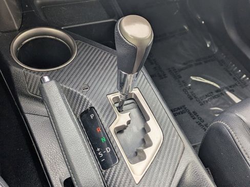 Used 2015 Toyota RAV4 Limited w/ Outdoor Package image 12