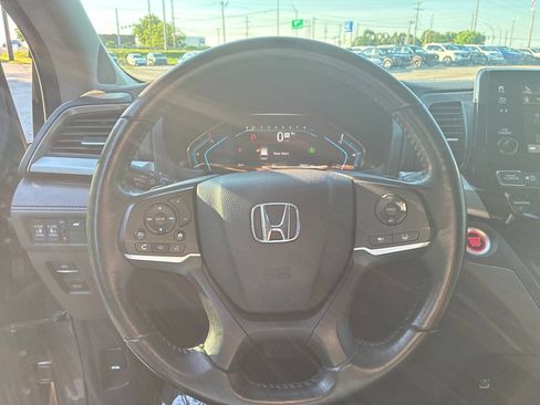 Used 2021 Honda Odyssey EX-L image 12