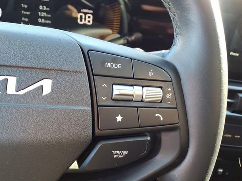 Used 2026 Kia Sportage EX w/ EX Panorama Roof Package image 7