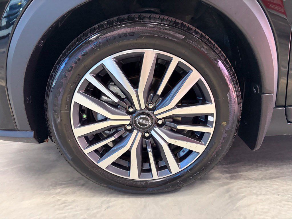 Used 2023 Nissan Kicks SR FWD image 20
