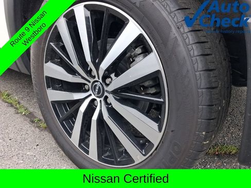 Certified 2023 Nissan Pathfinder Platinum AWD/4WD image 12