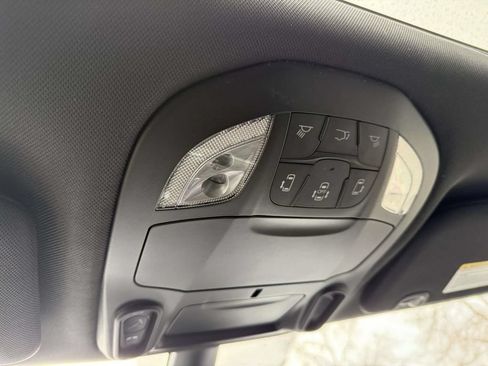 New 2026 Chrysler Pacifica Select w/ S Appearance Package AWD/4WD image 30