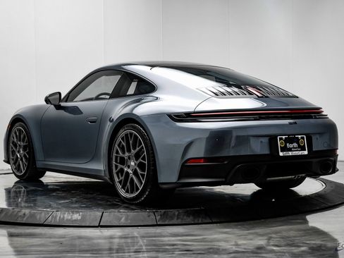 Used 2025 Porsche 911 Carrera image 11