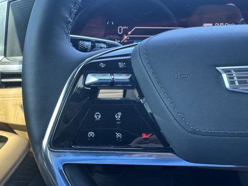 New 2025 Cadillac Escalade IQ Sport 2 image 28