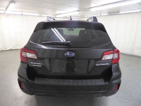 Used 2019 Subaru Outback 2.5i Limited w/ Popular Package #2 image 6